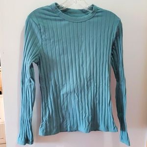 Long sleeve ribbed shirt